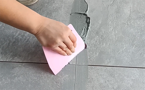 環(huán)氧彩砂好還是美縫劑好？