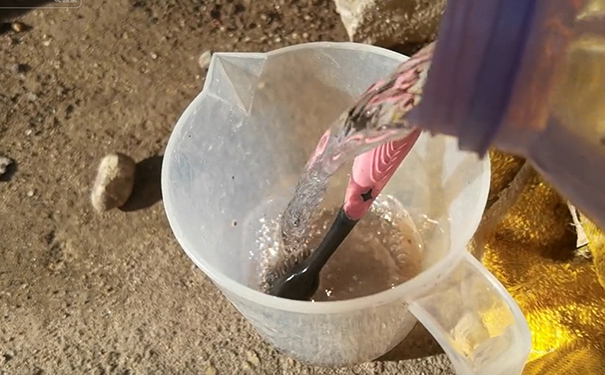 香蕉水去除油漆的方法_香蕉水怎么洗掉油漆